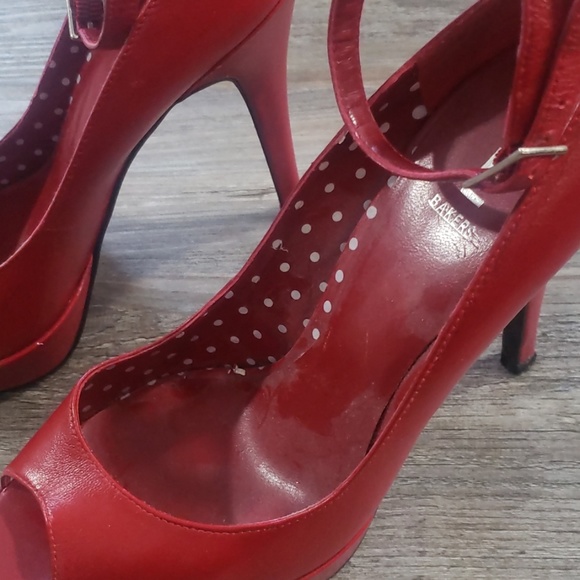 Bakers red pump open toe - Picture 2 of 5